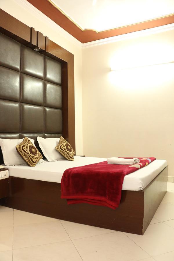 Hotel Maharaja Дели Экстерьер фото